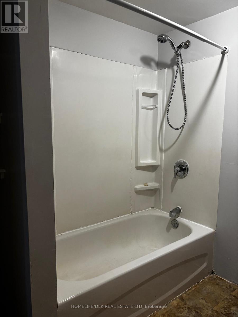 3 - 10 King Street E, Brockville, Ontario  K6V 1A9 - Photo 8 - X12640242