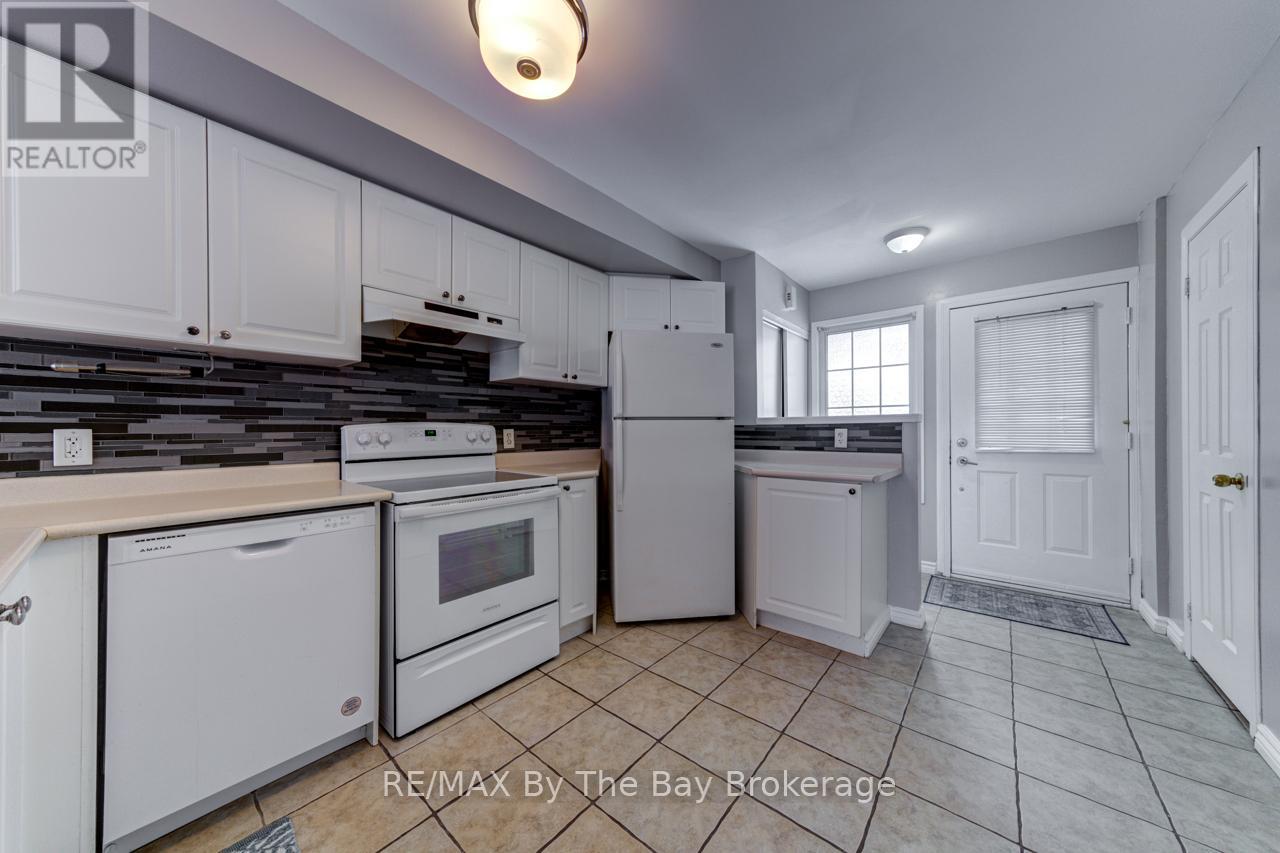 7 Royalton Lane, Collingwood, Ontario  L9Y 5K4 - Photo 9 - S12640240