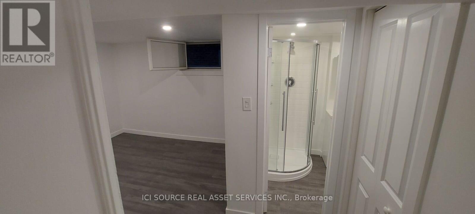 Lower 1 - 74 Burnaby Boulevard, Toronto, Ontario  M5N 1G4 - Photo 19 - C12640234