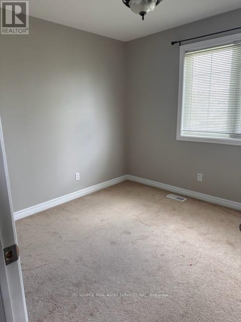 88 Wade Square, Clarington, Ontario  L1E 3E6 - Photo 11 - E12640244