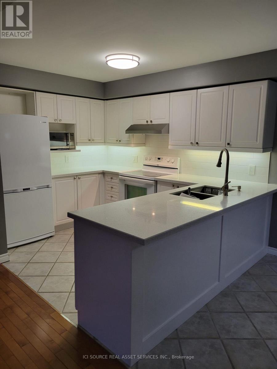 88 Wade Square, Clarington, Ontario  L1E 3E6 - Photo 5 - E12640244