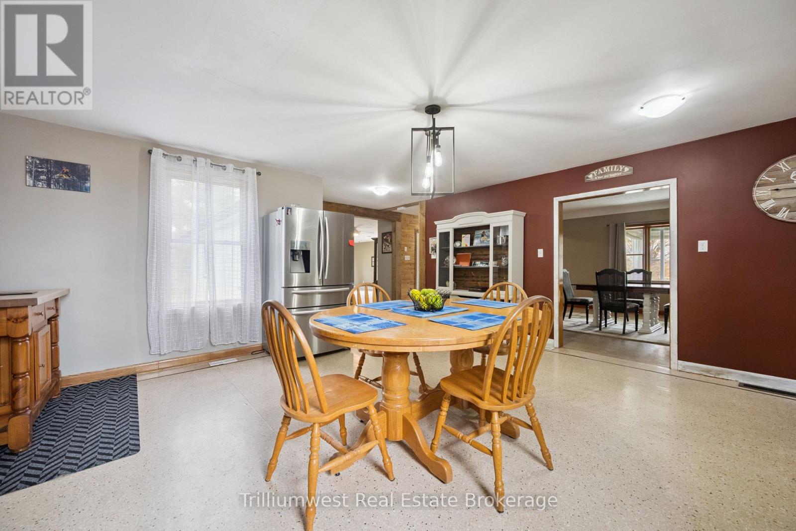 379 Little Lake Road, Norfolk, Ontario  N0J 1P0 - Photo 15 - X12501450