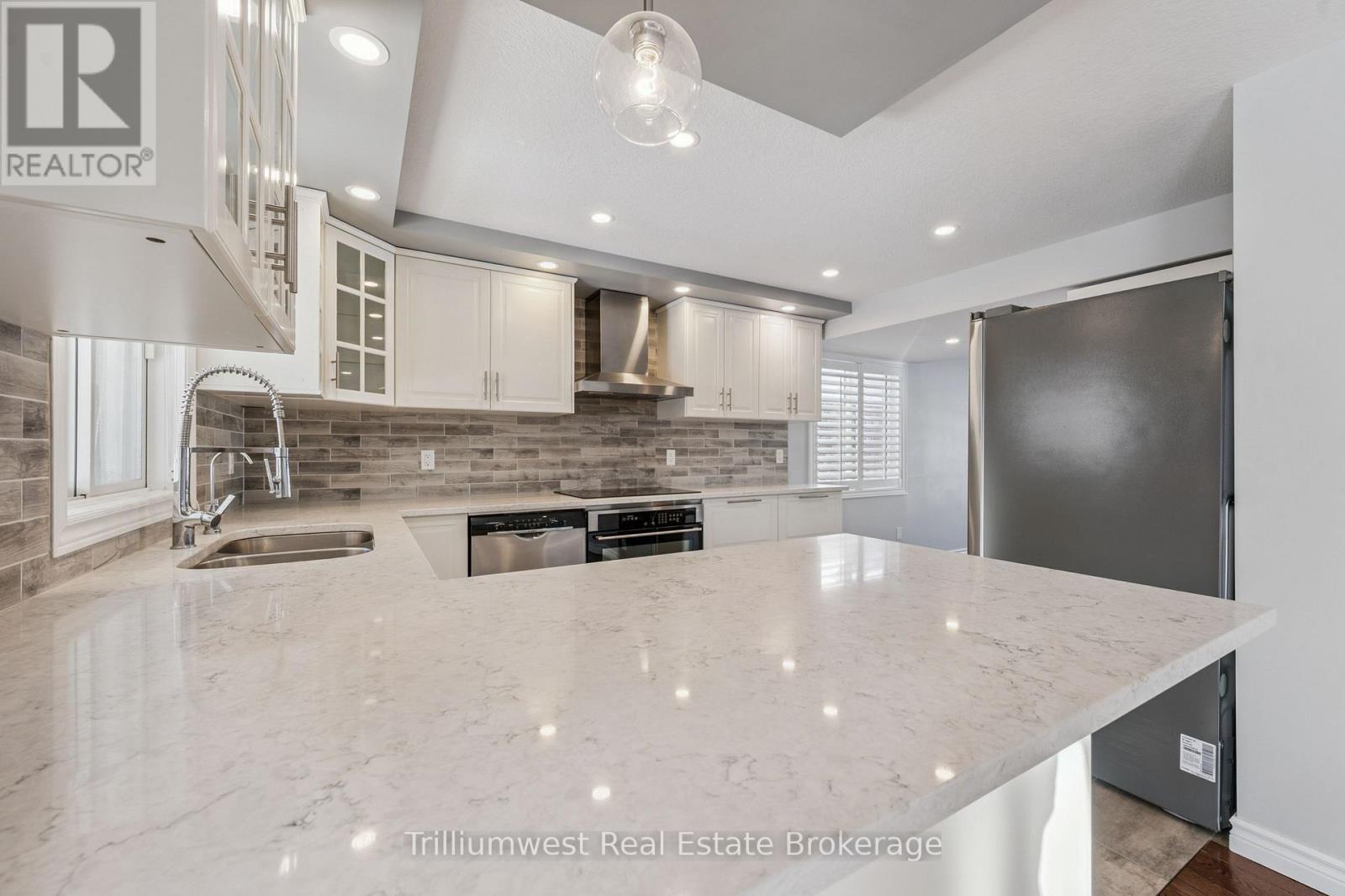 219 Elmira Road S, Guelph, Ontario  N1K 1R1 - Photo 11 - X12615640