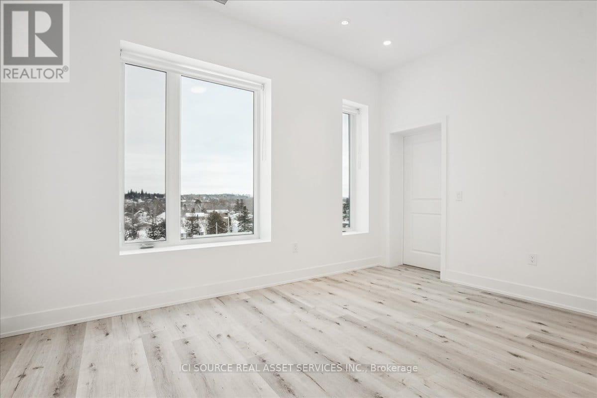 Ph2 - 19b West Street N, Kawartha Lakes, Ontario  K0M 1N0 - Photo 7 - X12640238