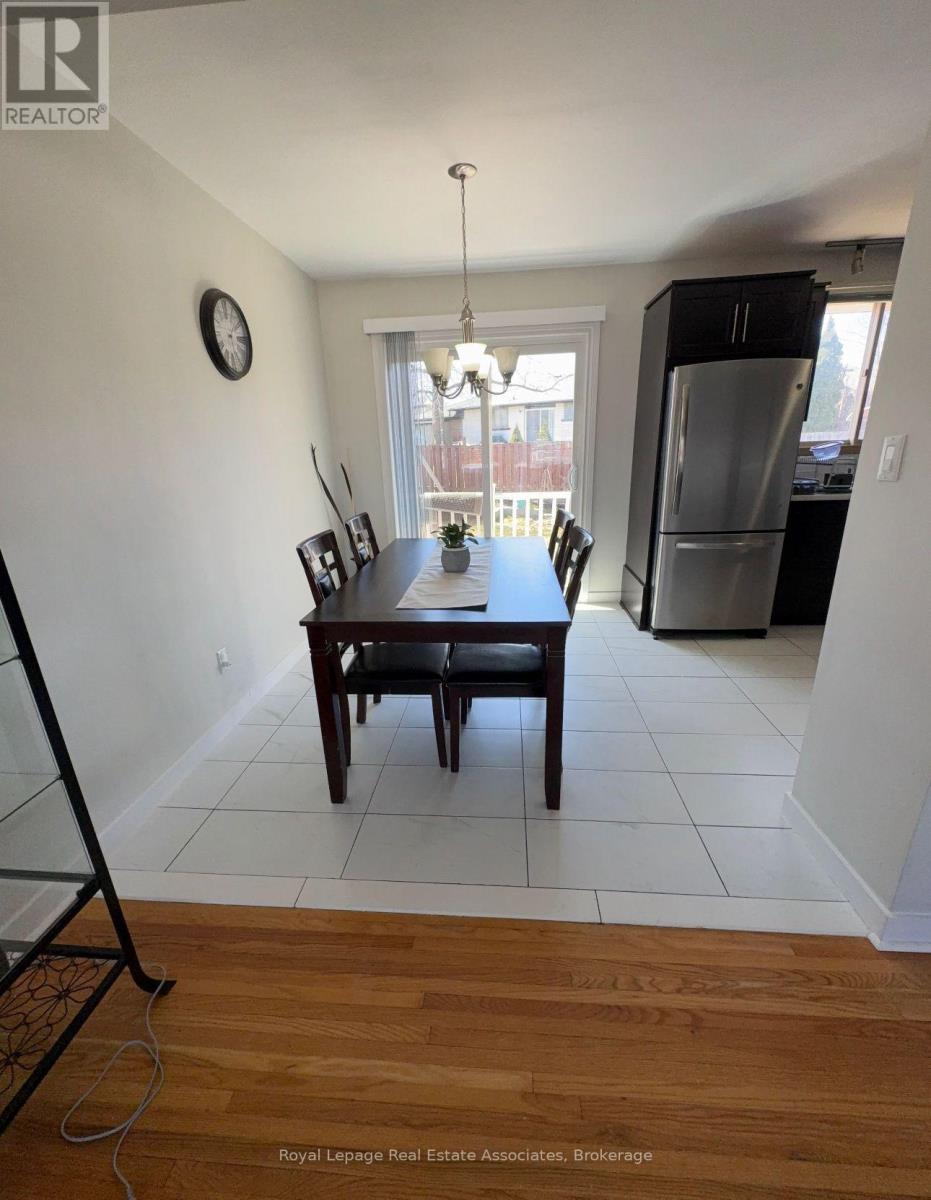 33 Laird (Upper) Drive, St. Catharines, Ontario  L2P 3E3 - Photo 4 - X12640246