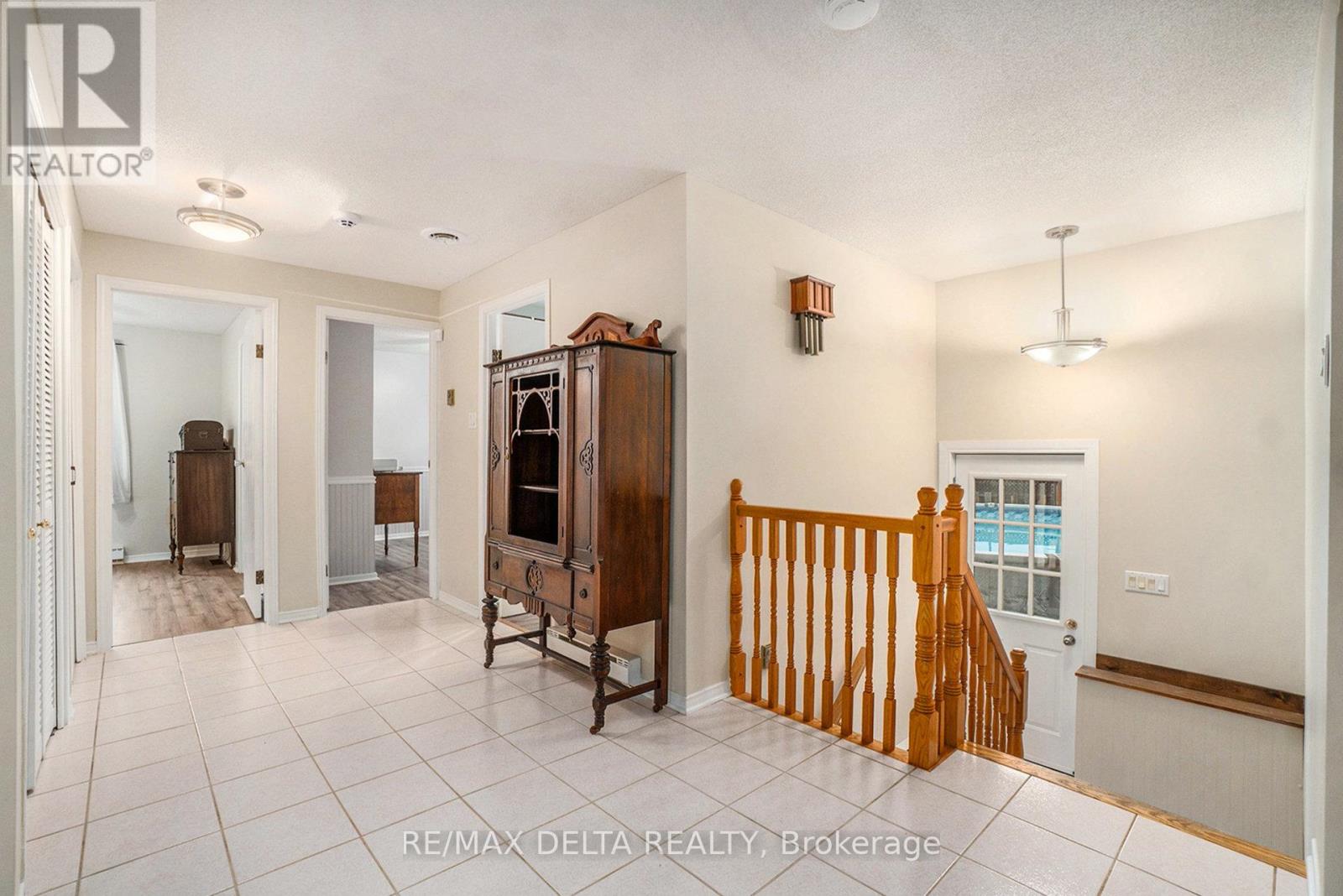 1060 St Jacques Street, Clarence-Rockland, Ontario  K4K 1B8 - Photo 9 - X12475810