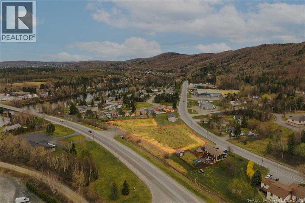 837 Canada Road, Edmundston, New Brunswick  E3V 3X1 - Photo 2 - NB131139