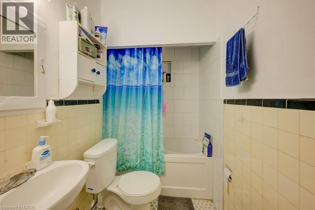 345 Louisa Street, Kitchener, Ontario  N2H 5N1 - Photo 13 - 40773952