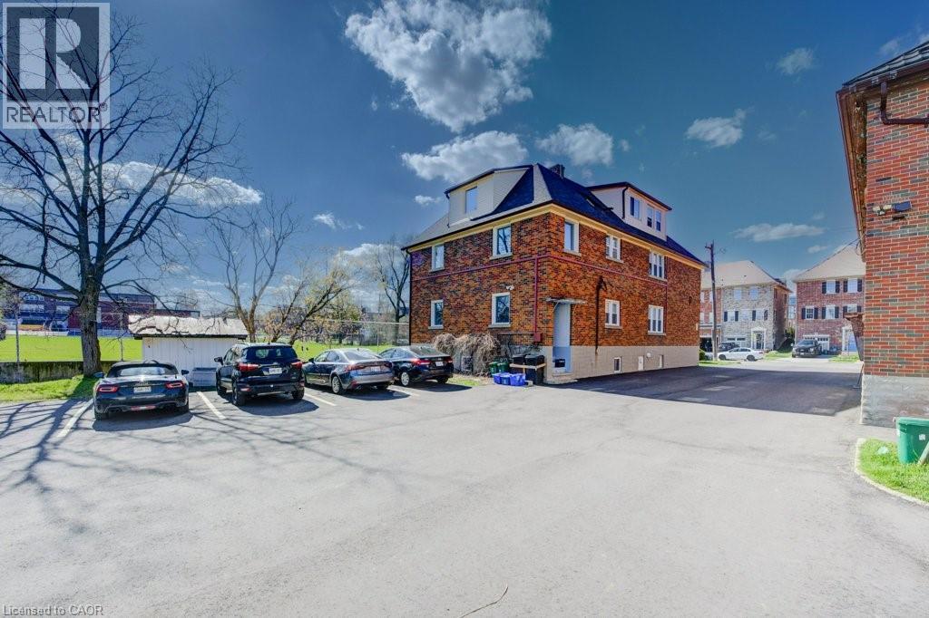 345 Louisa Street, Kitchener, Ontario  N2H 5N1 - Photo 2 - 40773952