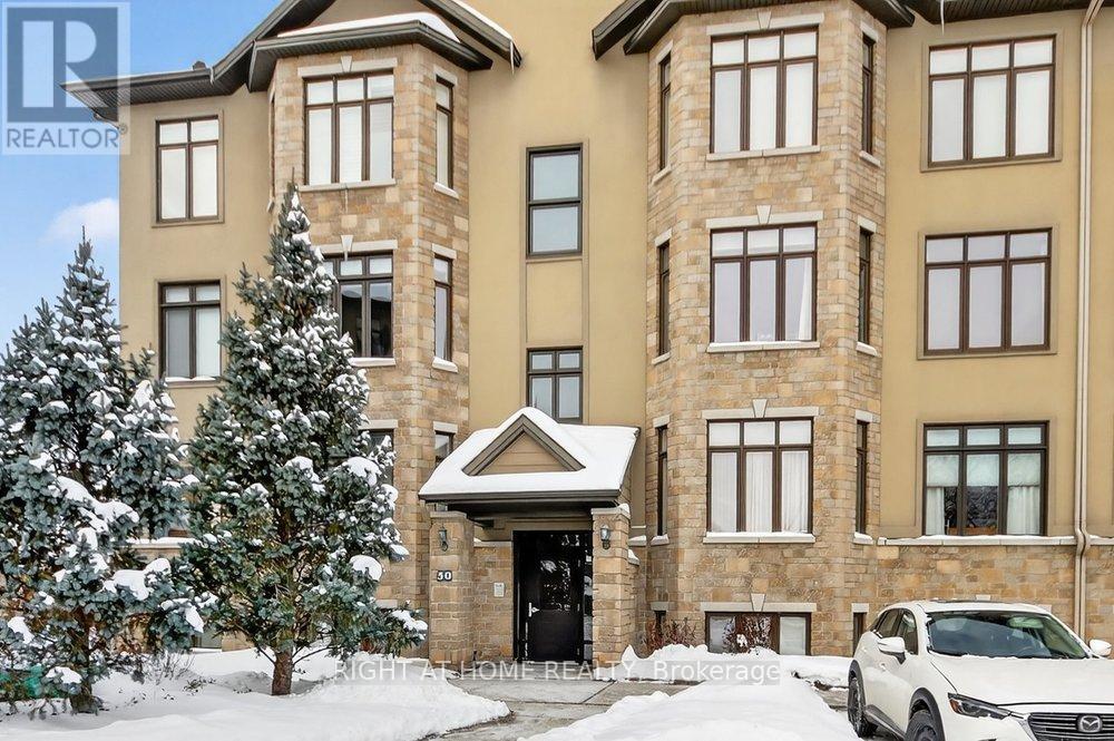 6 - 30 PRESTIGE CIRCLE, Ottawa, Ontario