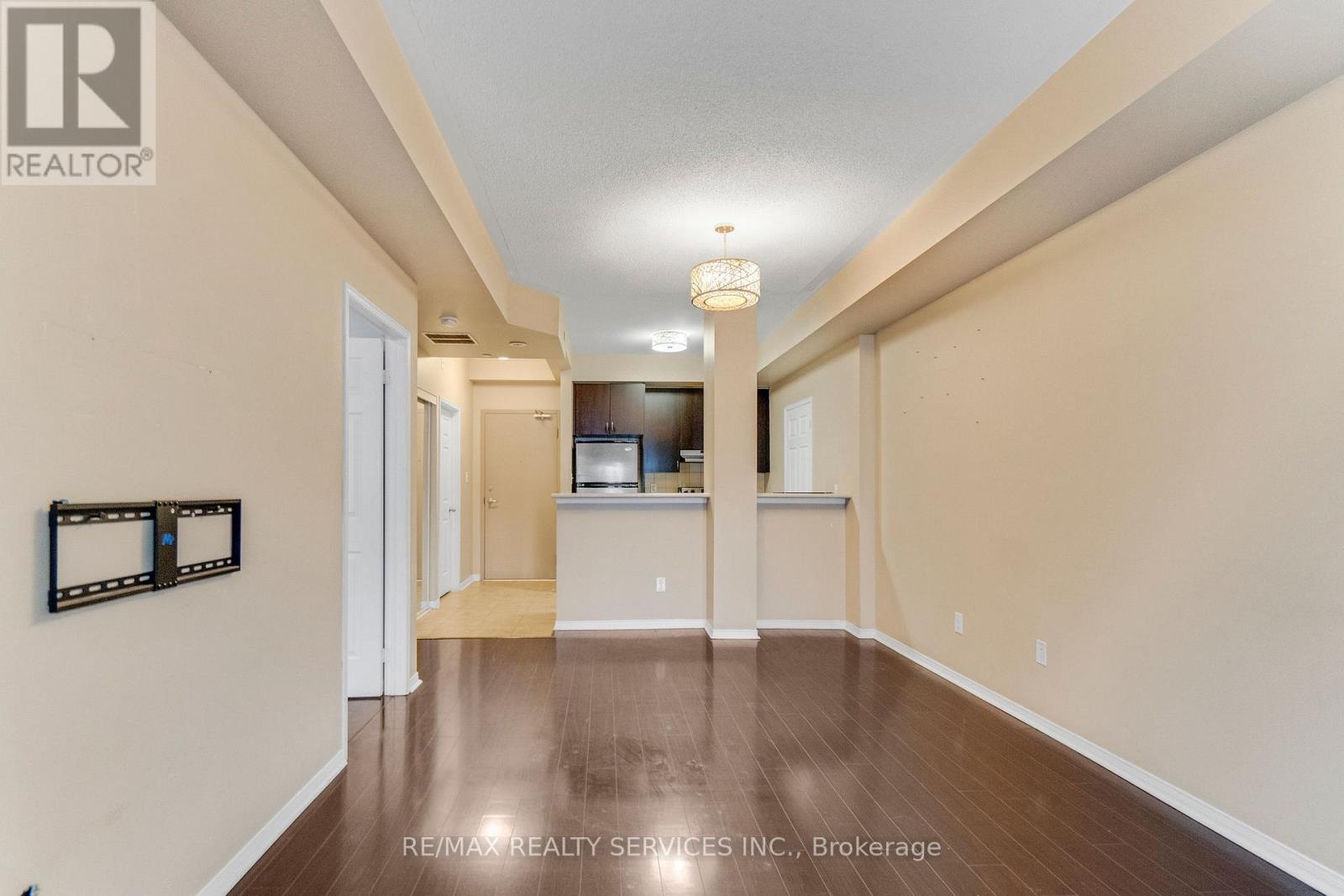 101 - 5150 Winston Churchill Boulevard, Mississauga, Ontario  L5M 0P1 - Photo 5 - W12527214