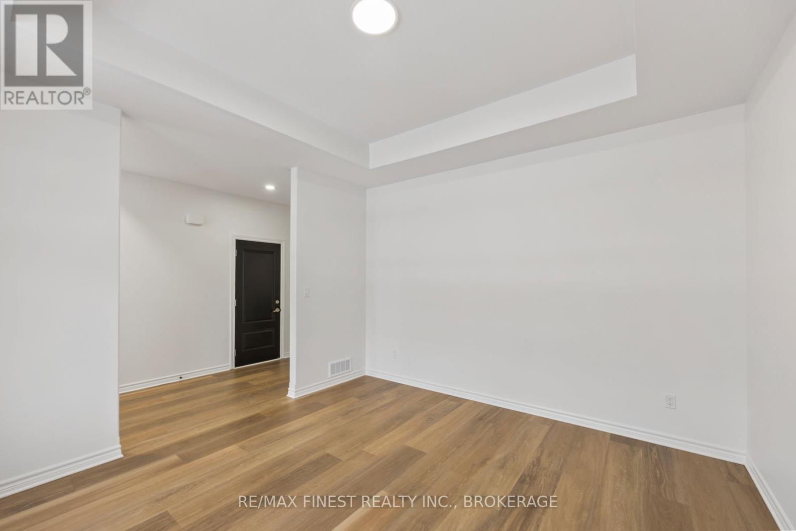 1368 Woodfield Crescent, Kingston (City Northwest), Ontario  K7P 0T3 - Photo 10 - X12273484