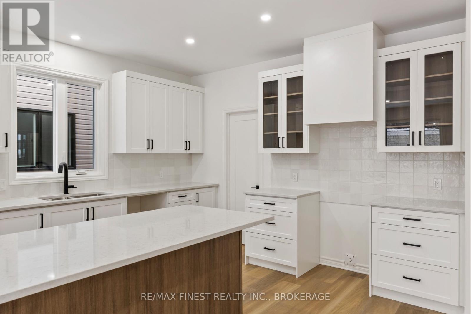 1368 Woodfield Crescent, Kingston (City Northwest), Ontario  K7P 0T3 - Photo 17 - X12273484