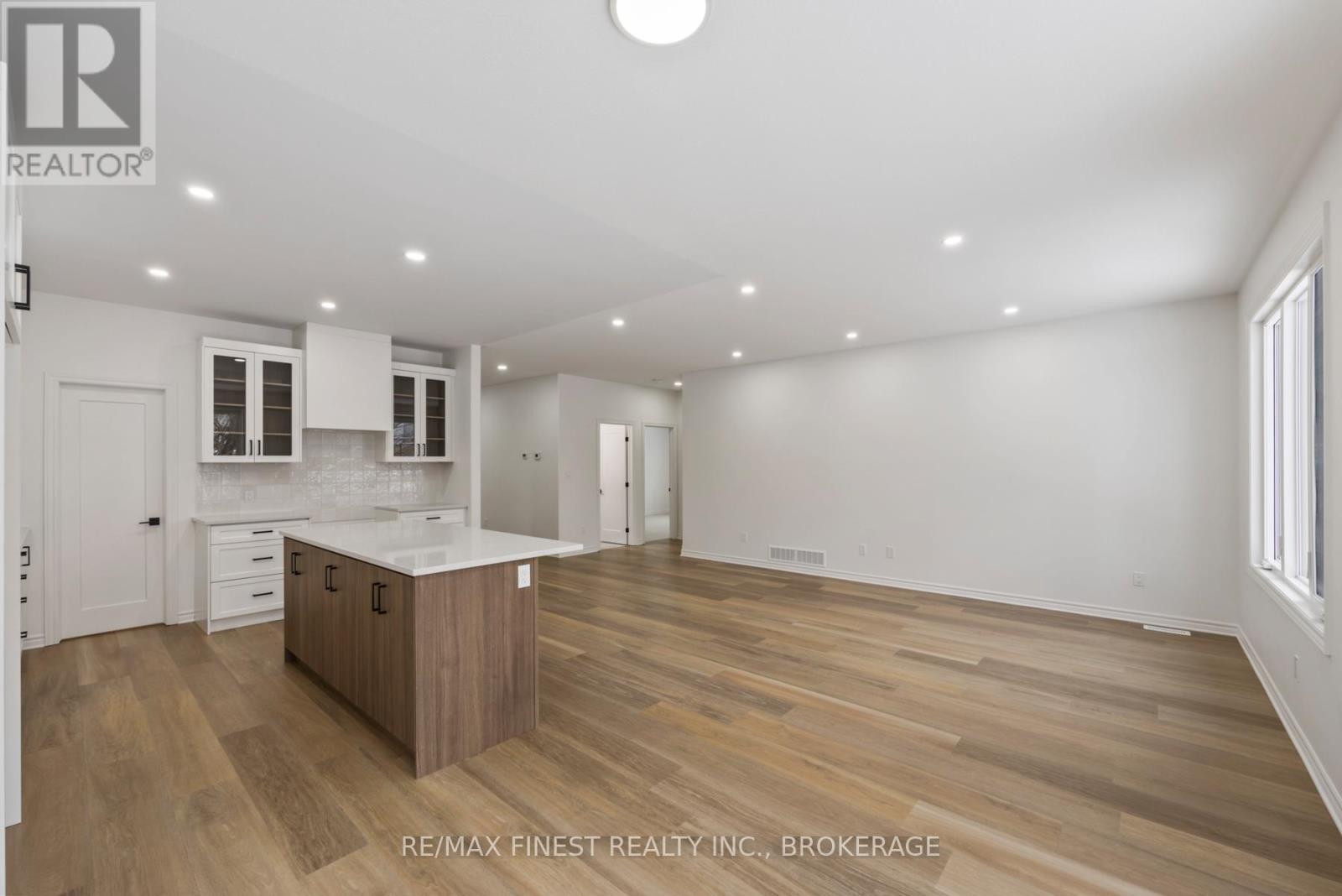 1368 Woodfield Crescent, Kingston (City Northwest), Ontario  K7P 0T3 - Photo 25 - X12273484