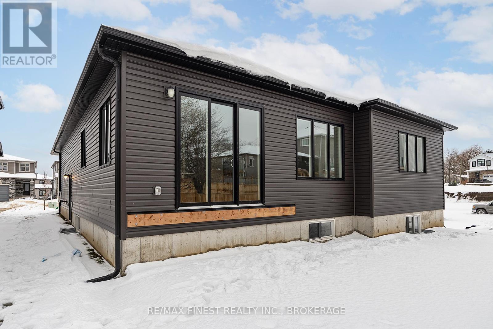 1368 Woodfield Crescent, Kingston (City Northwest), Ontario  K7P 0T3 - Photo 46 - X12273484