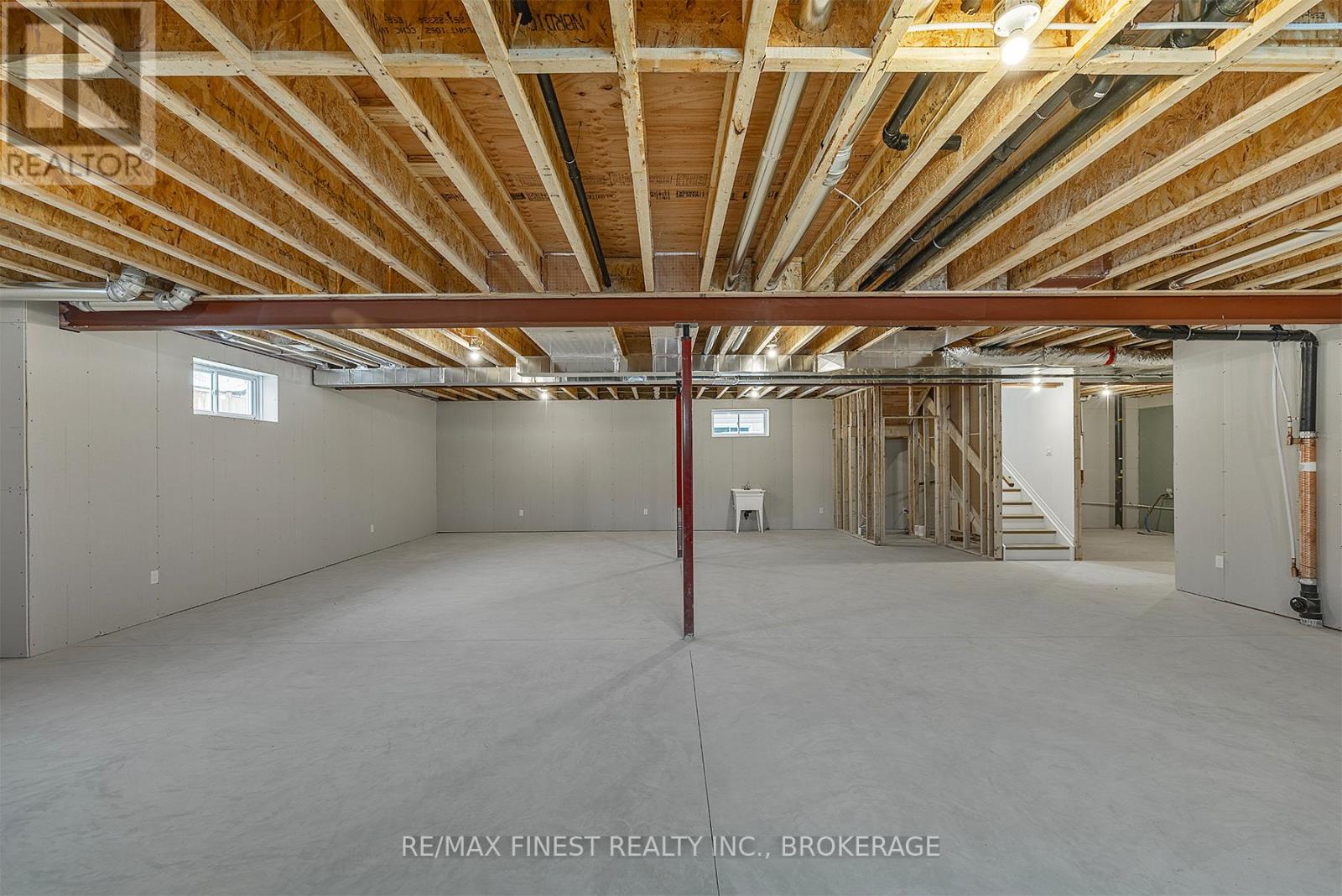 1368 Woodfield Crescent, Kingston (City Northwest), Ontario  K7P 0T3 - Photo 41 - X12273484