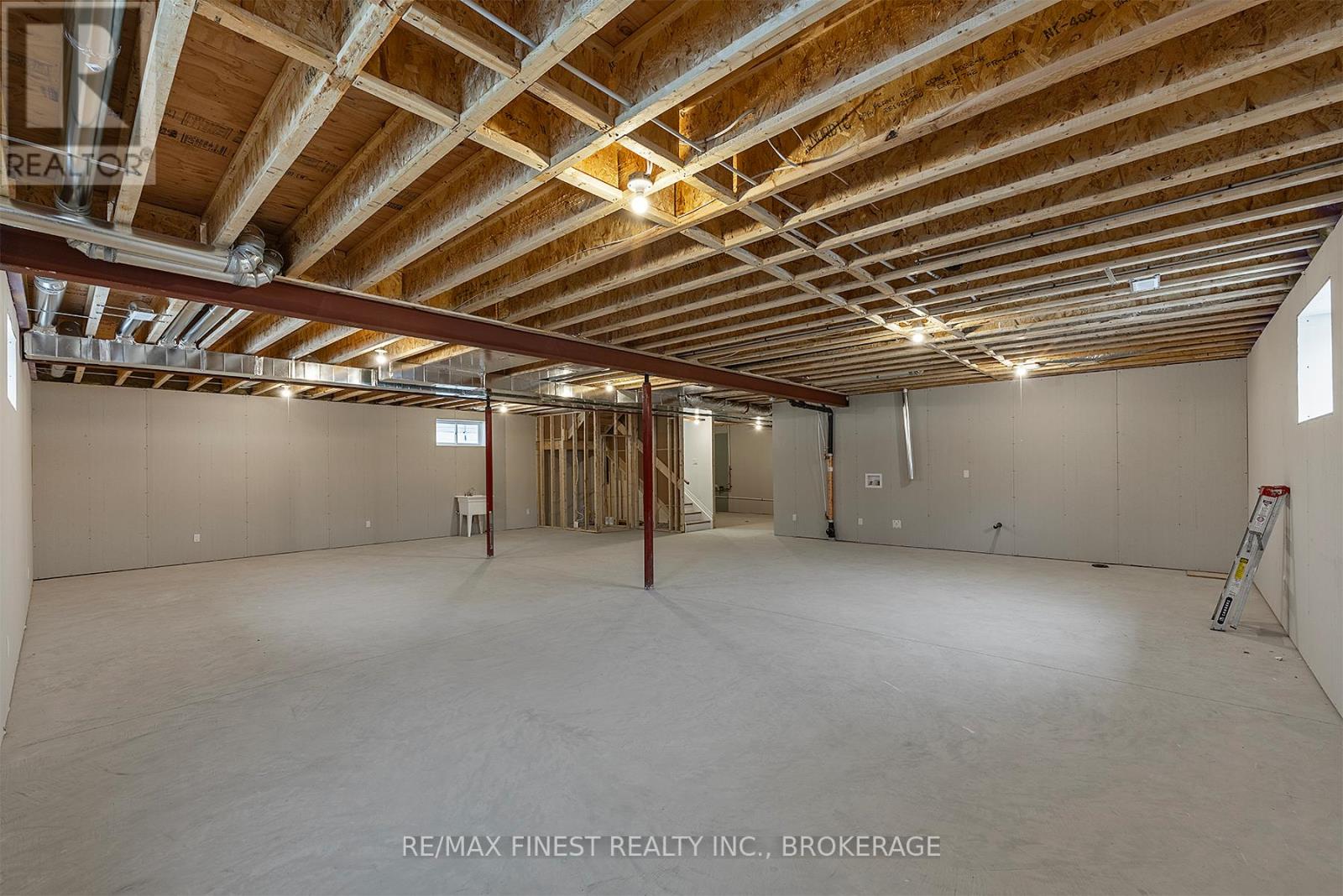 1368 Woodfield Crescent, Kingston (City Northwest), Ontario  K7P 0T3 - Photo 42 - X12273484