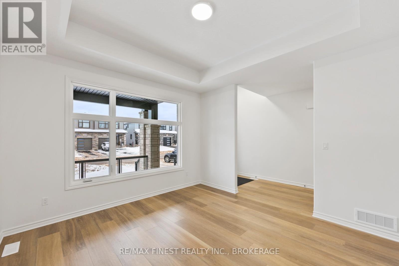 1368 Woodfield Crescent, Kingston (City Northwest), Ontario  K7P 0T3 - Photo 9 - X12273484