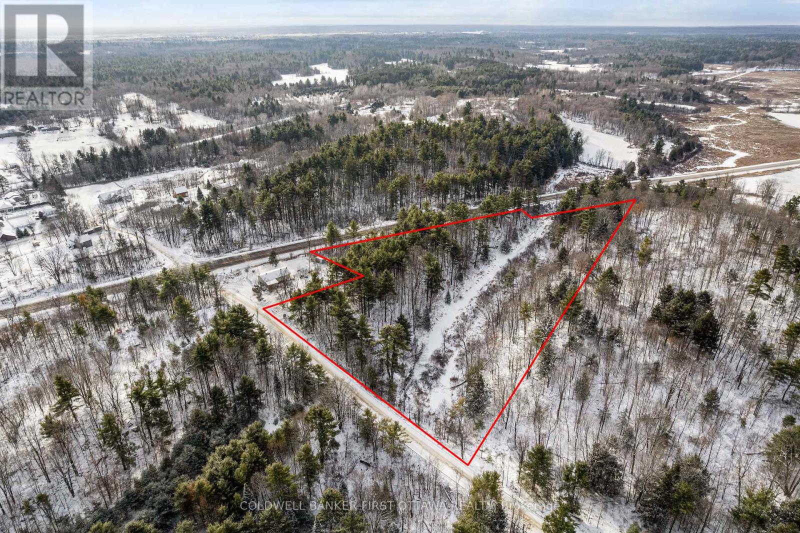 115 DORAN ROAD, Tay Valley, Ontario