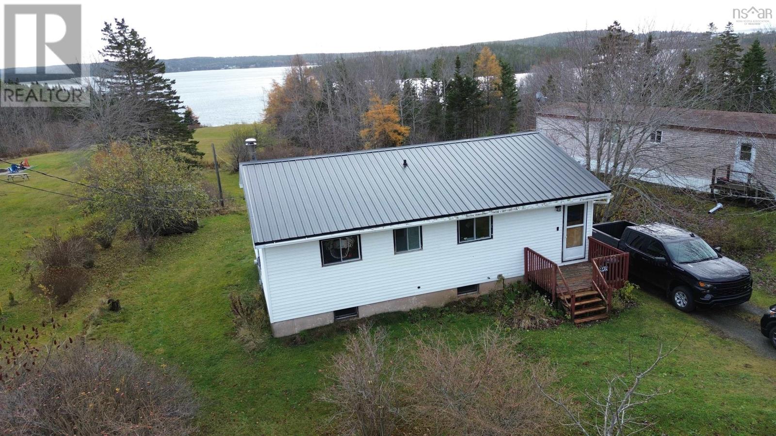 8903 Pepperell Street, St. Peter's, Nova Scotia B0E 3B0 - Photo 5 - 202527753