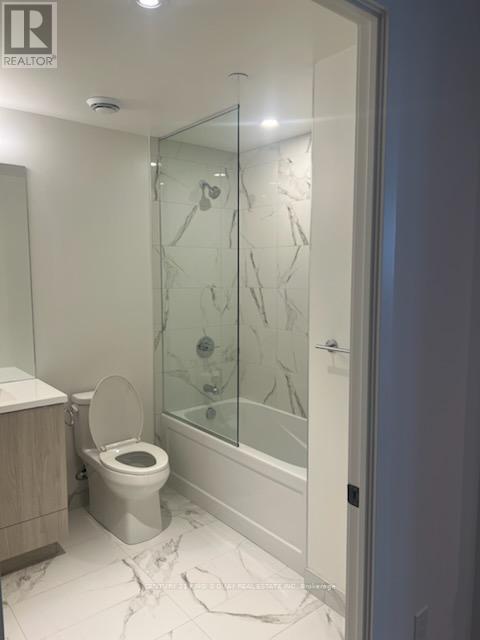 3315 - 8 Interchange Way, Vaughan, Ontario L4K 0R2 - Photo 5 - N12599494