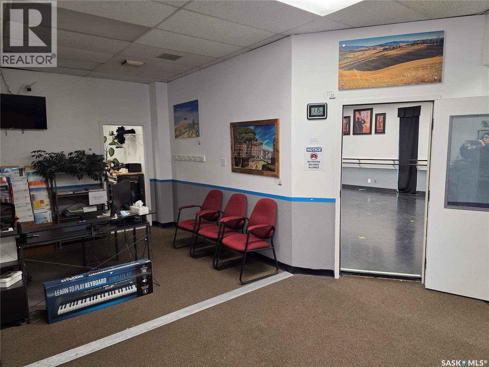 9 1025 Boychuk Drive, Saskatoon, Saskatchewan  S7H 5B2 - Photo 3 - SK025642