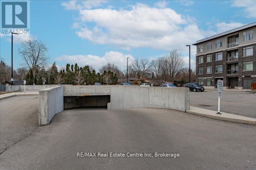 420 - 457 Plains Road W, Burlington (Lasalle), Ontario  L7T 1H1 - Photo 26 - W12640296