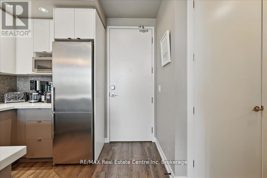 420 - 457 Plains Road W, Burlington (Lasalle), Ontario  L7T 1H1 - Photo 7 - W12640296