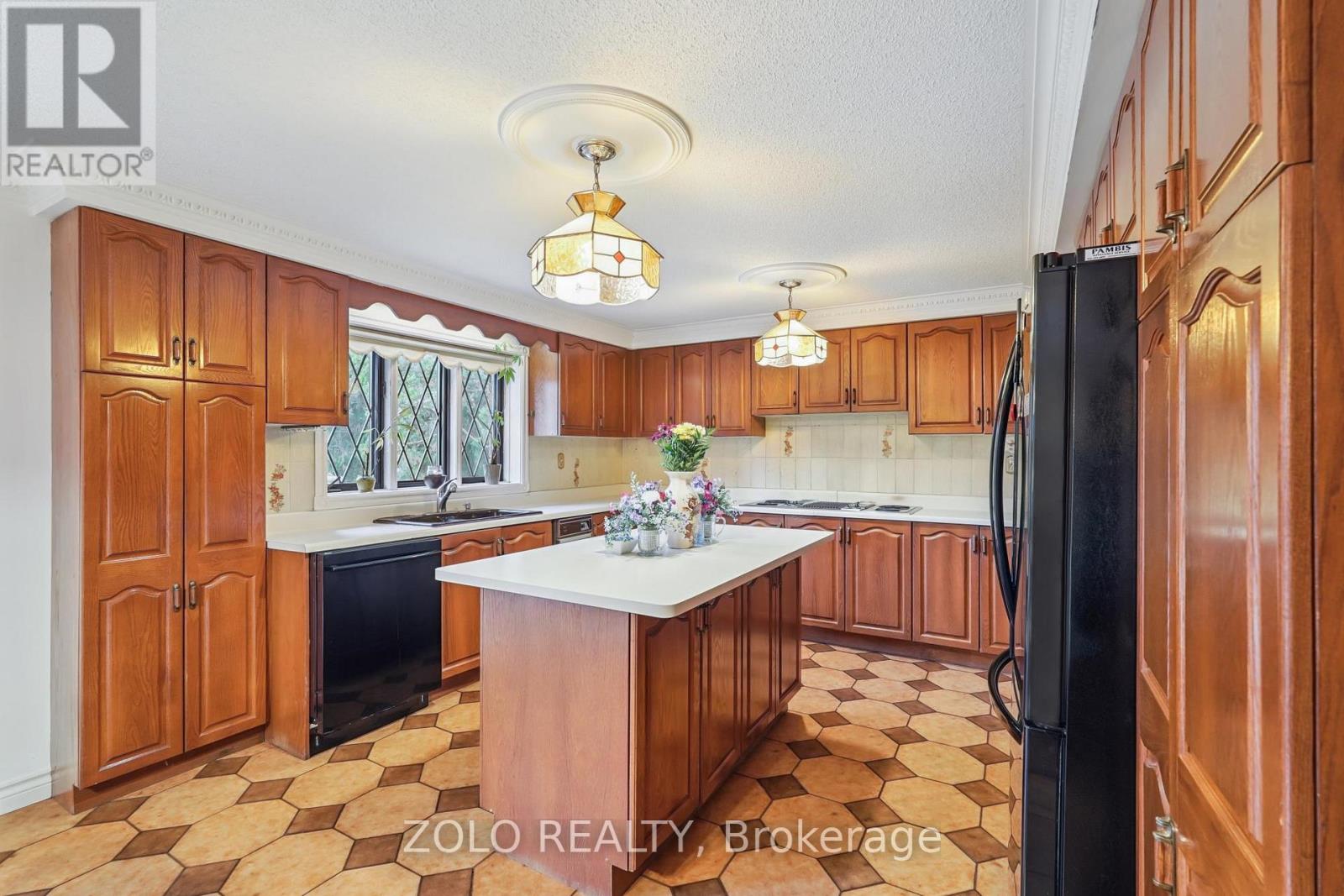 95 Pemberton Road, Richmond Hill, Ontario  L4C 3T6 - Photo 13 - N12461880