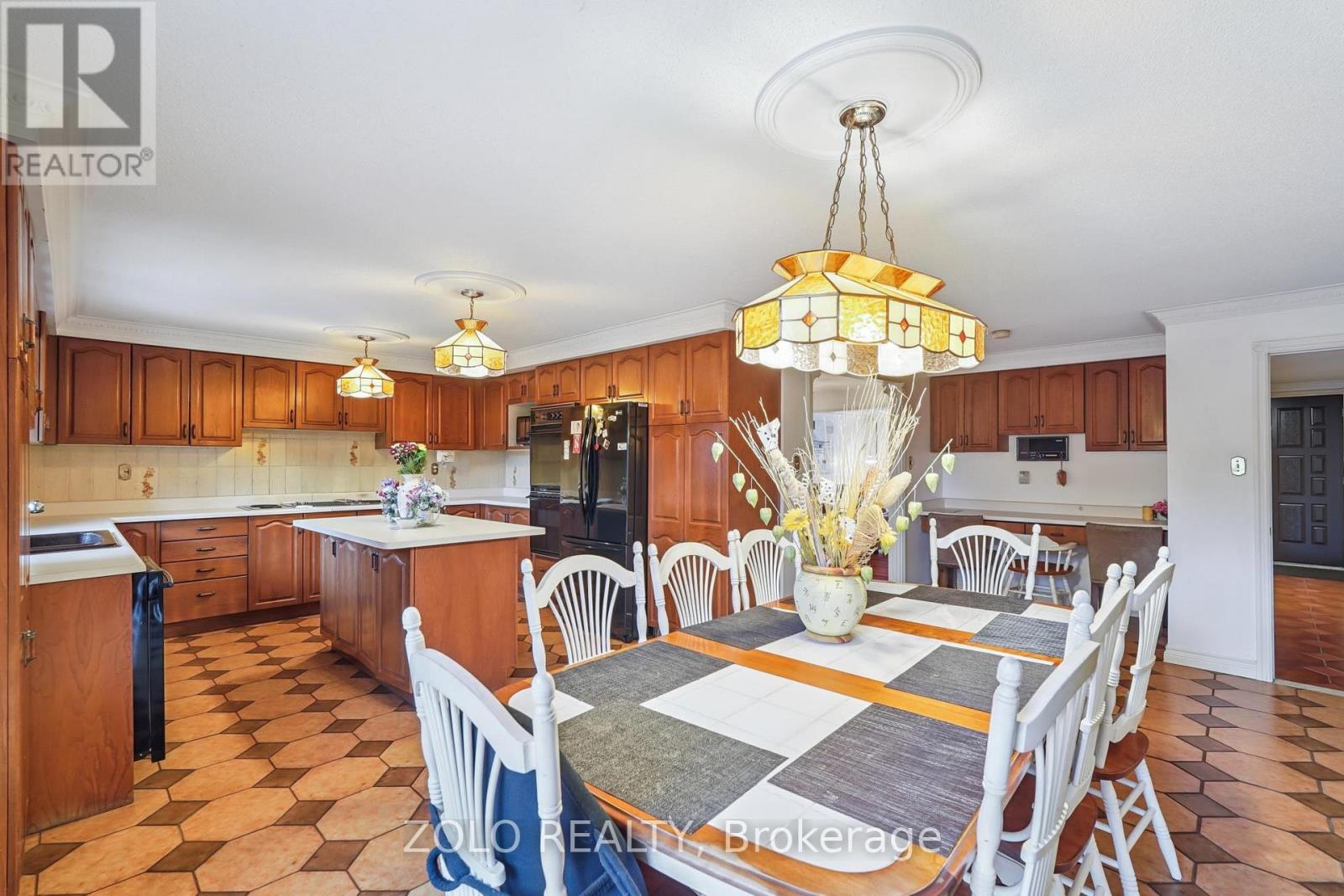 95 Pemberton Road, Richmond Hill, Ontario  L4C 3T6 - Photo 12 - N12461880