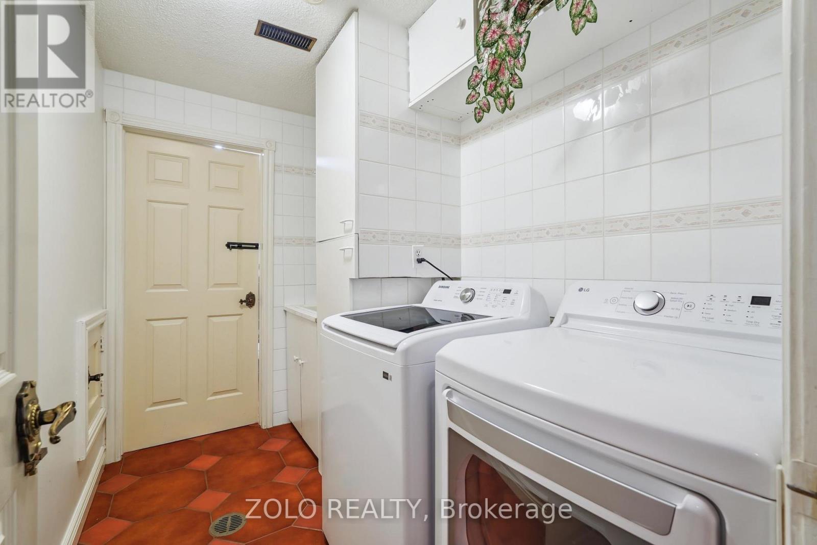 95 Pemberton Road, Richmond Hill, Ontario  L4C 3T6 - Photo 20 - N12461880