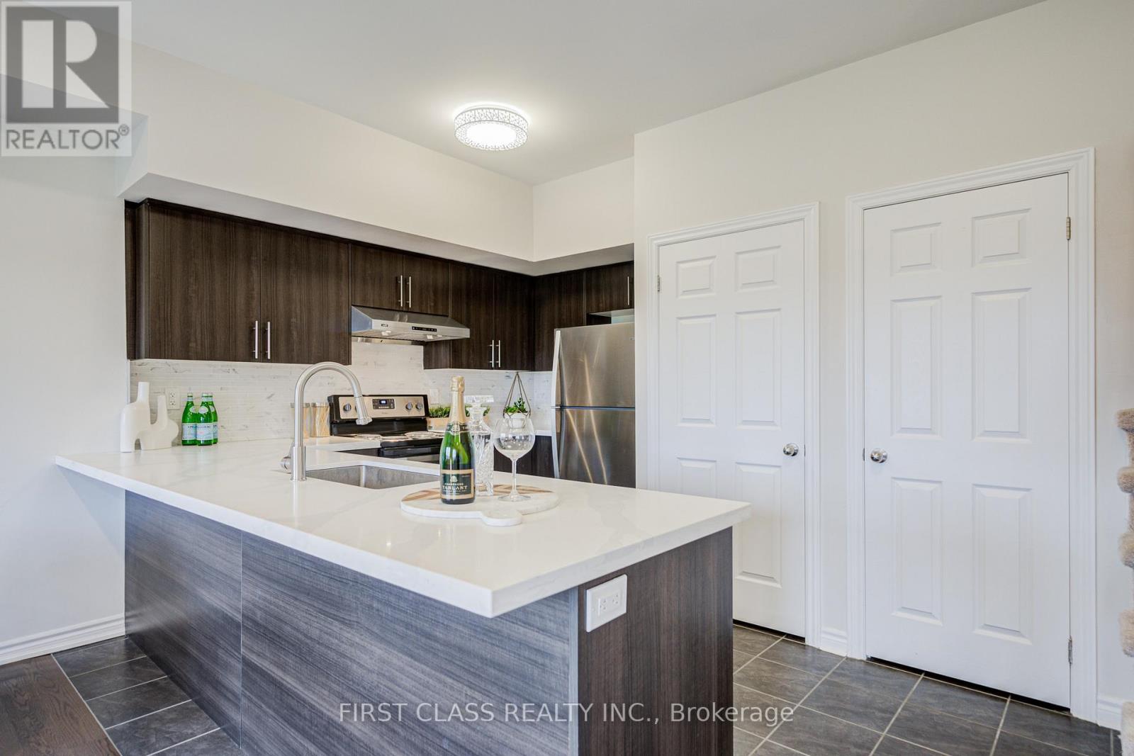 16 - 13 Eaton Park Lane, Toronto (L'amoreaux), Ontario  M1W 0A5 - Photo 10 - E12640264