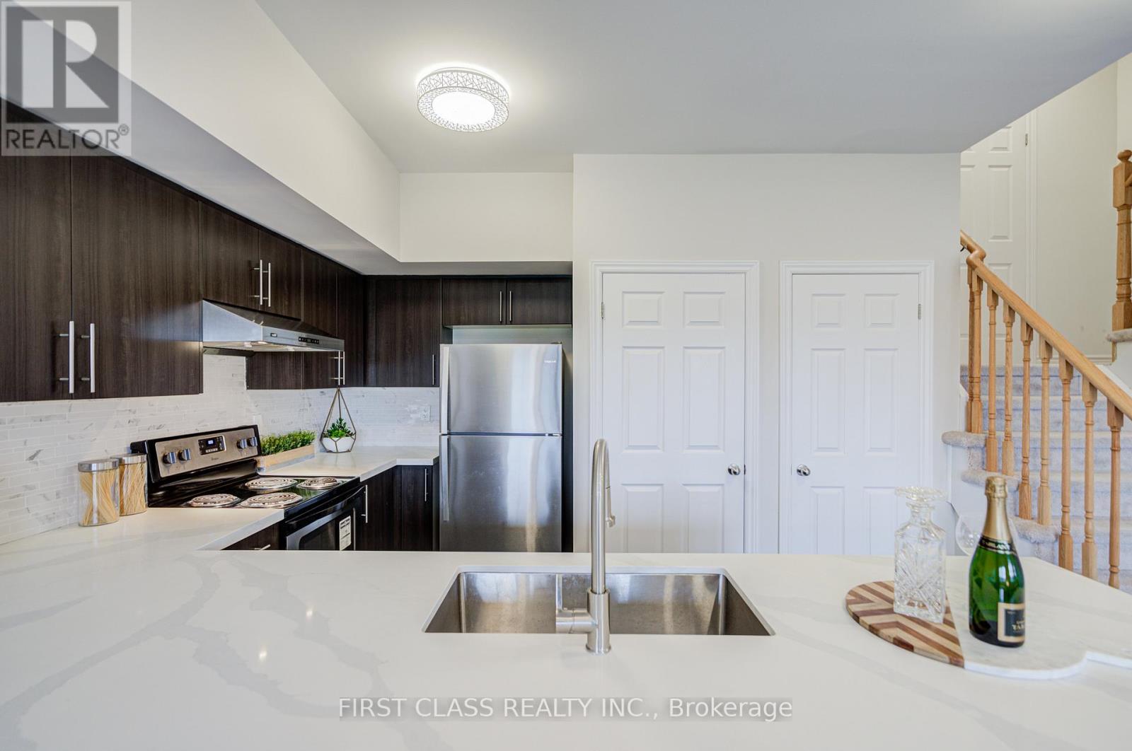 16 - 13 Eaton Park Lane, Toronto (L'amoreaux), Ontario  M1W 0A5 - Photo 11 - E12640264