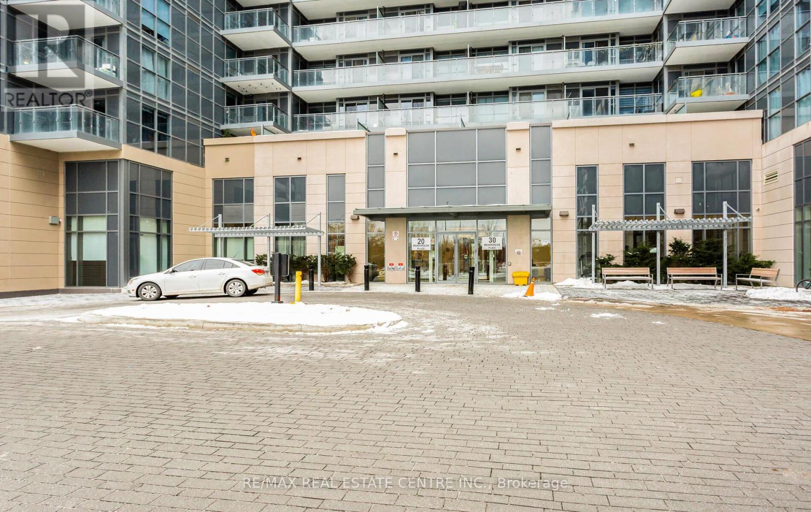 1709 - 30 Meadowglen Place, Toronto (Woburn), Ontario  M1G 0A5 - Photo 4 - E12640272