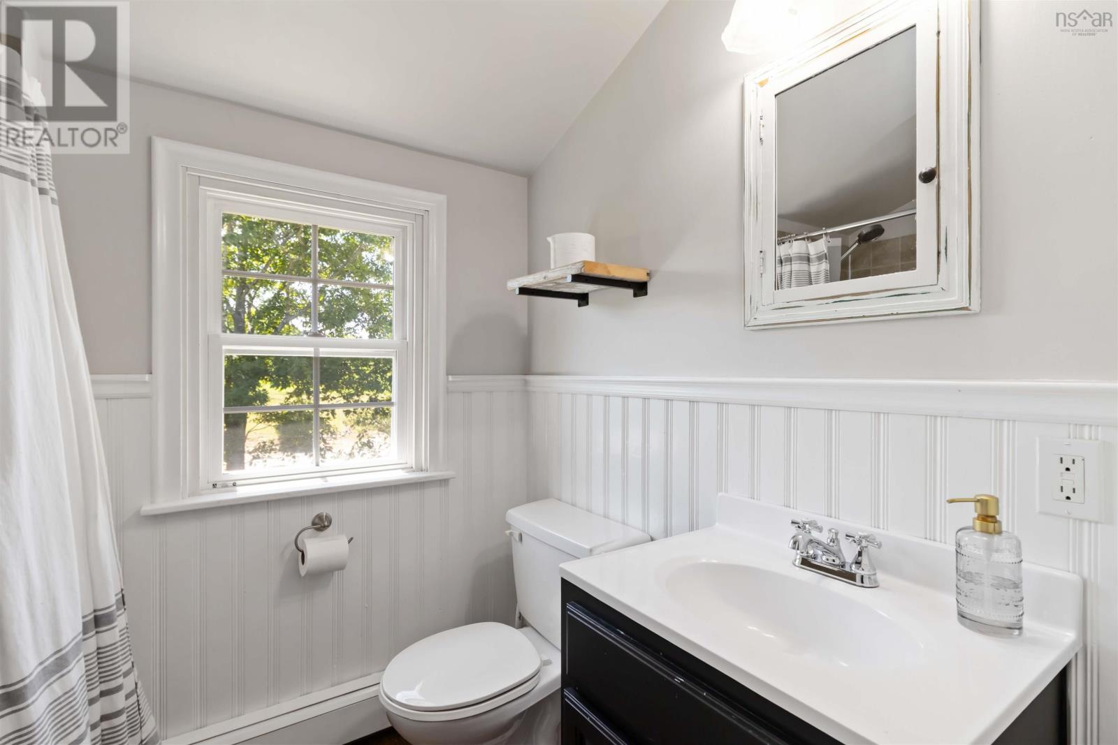 385 Green Street, Lunenburg, Nova Scotia B0J 2C0 - Photo 37 - 202520096