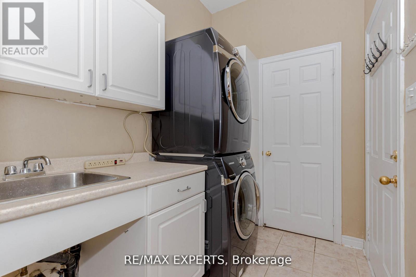 150 Saint Nicholas Crescent, Vaughan, Ontario  L4H 3E6 - Photo 20 - N12640284