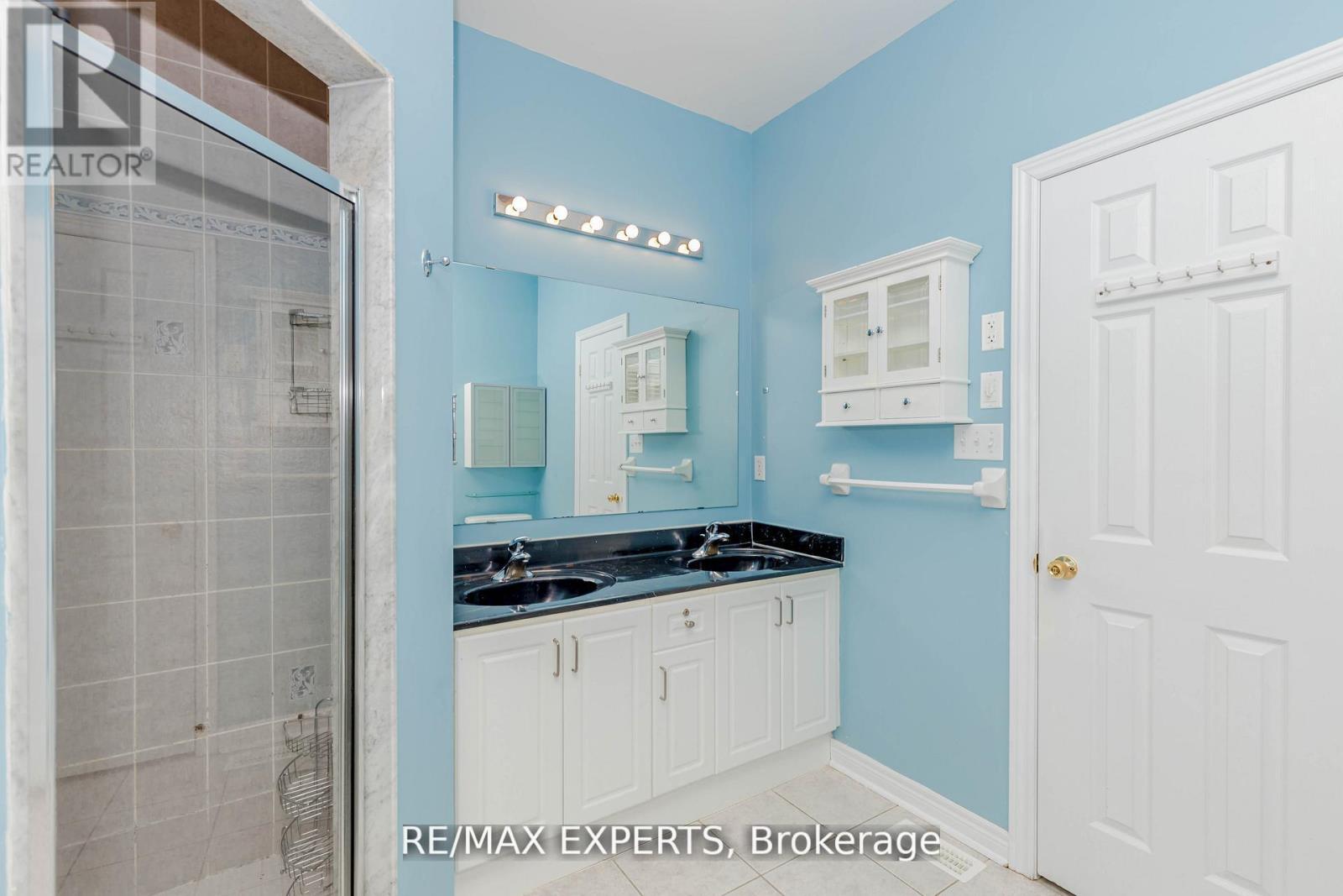 150 Saint Nicholas Crescent, Vaughan, Ontario  L4H 3E6 - Photo 24 - N12640284