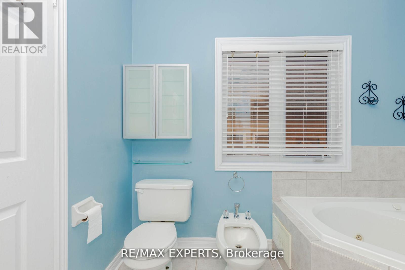 150 Saint Nicholas Crescent, Vaughan, Ontario  L4H 3E6 - Photo 25 - N12640284