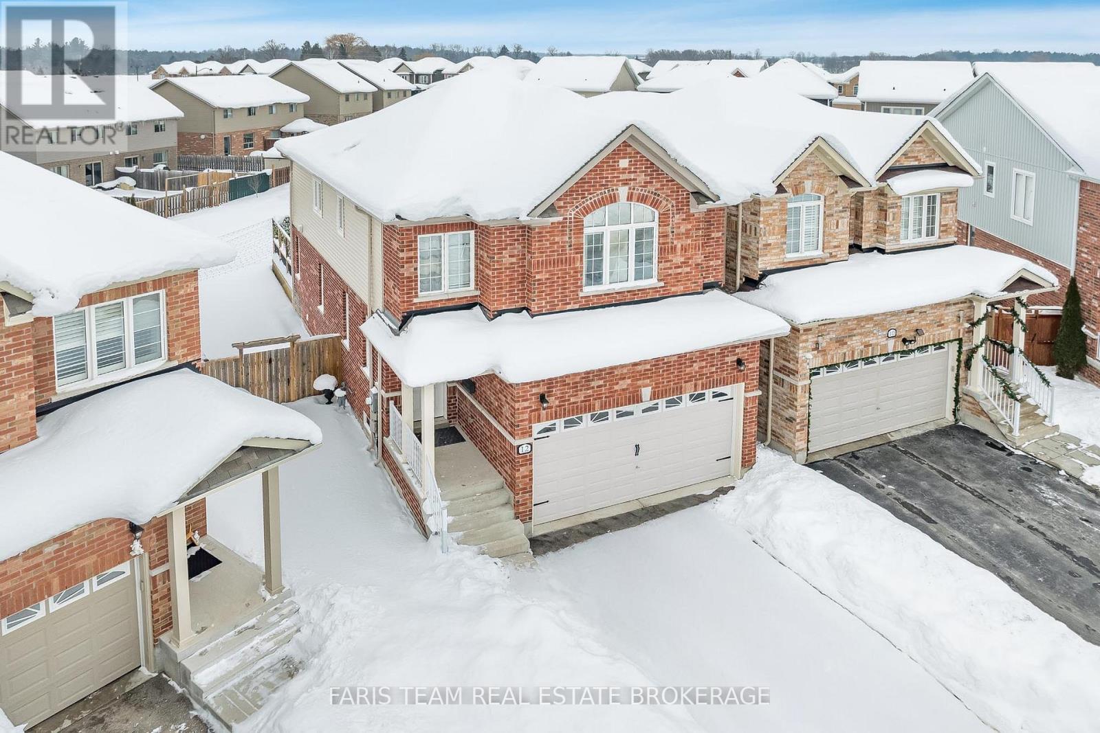 12 HUTTON CRESCENT, essa (angus), Ontario