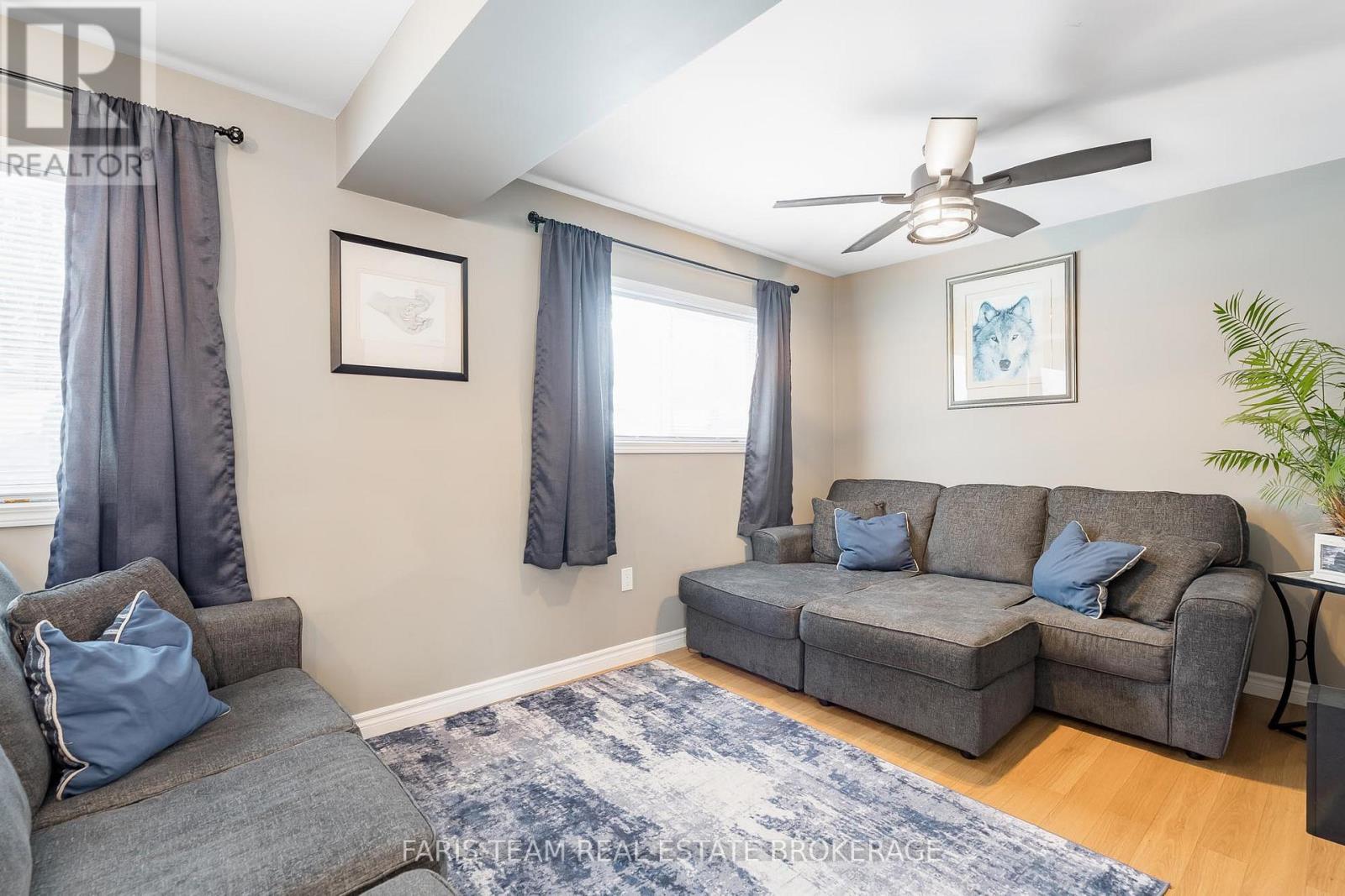 109 Ellen Street, Tay (Victoria Harbour), Ontario  L0K 2A0 - Photo 11 - S12640278