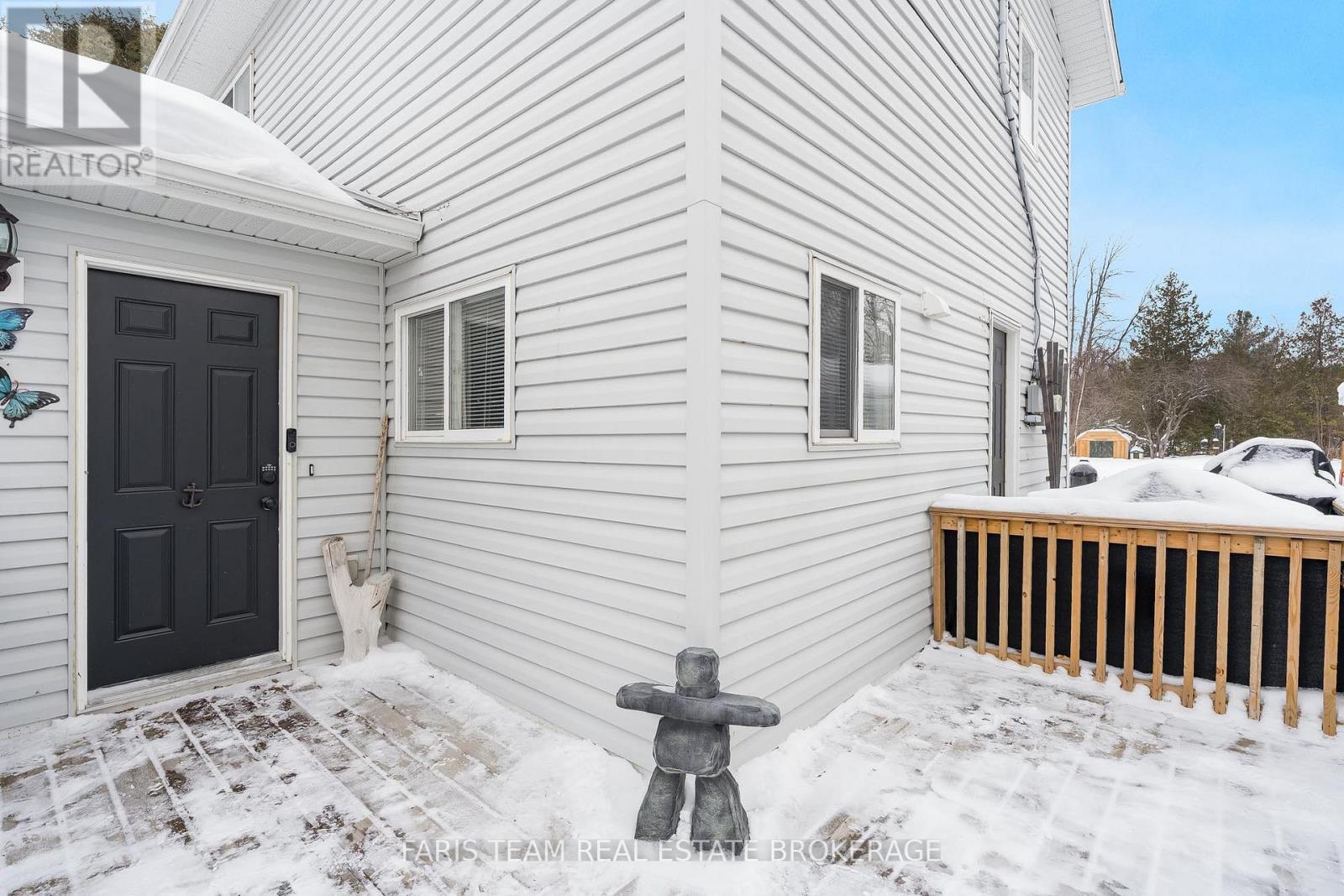 109 Ellen Street, Tay (Victoria Harbour), Ontario  L0K 2A0 - Photo 3 - S12640278