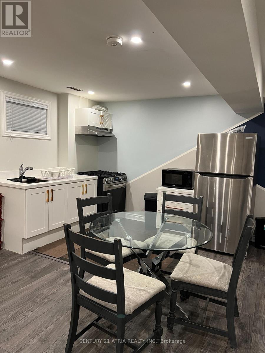 18 Park Lane Circle, Richmond Hill, Ontario  L4C 6S8 - Photo 33 - N12638054