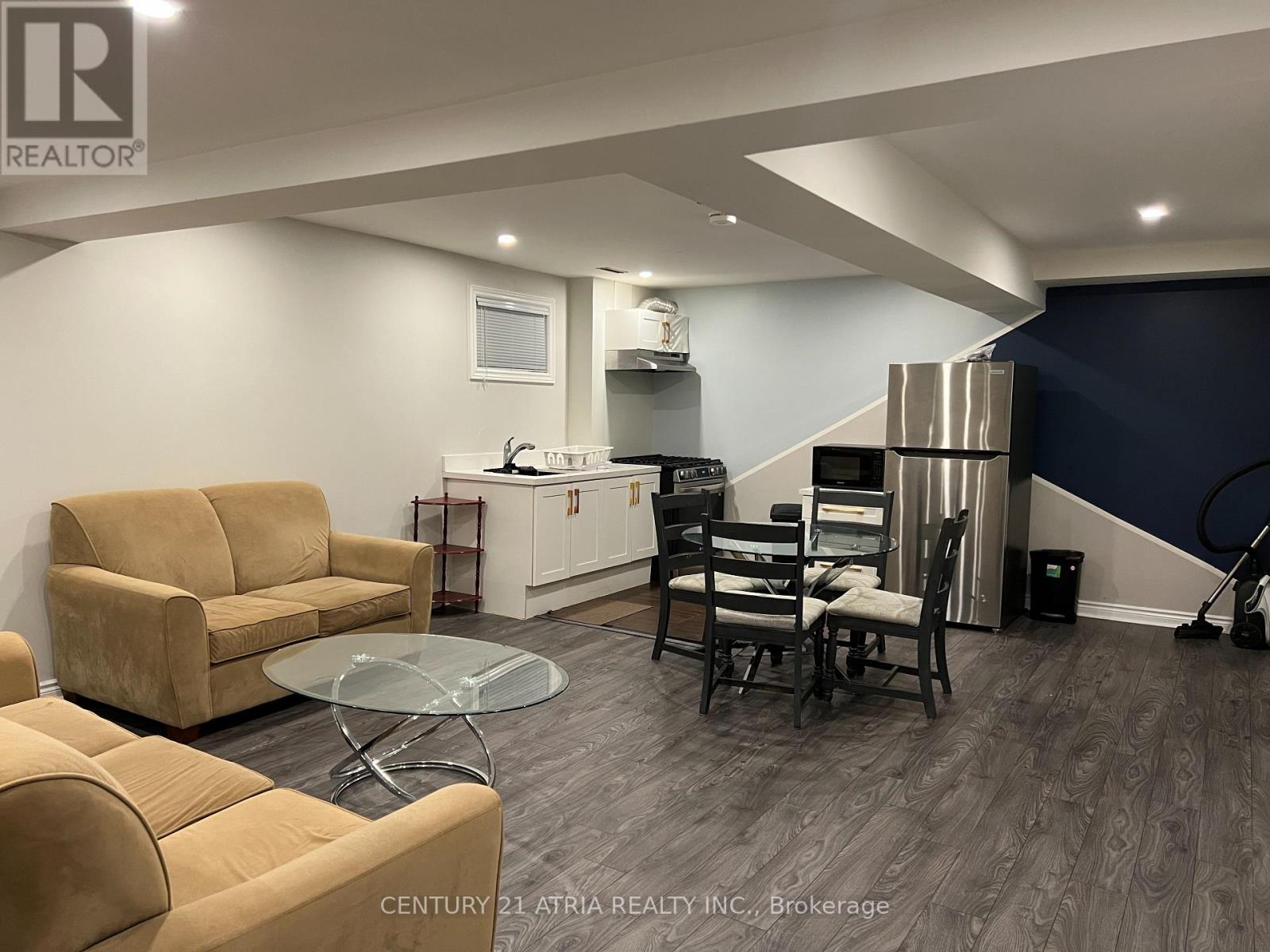 18 Park Lane Circle, Richmond Hill, Ontario  L4C 6S8 - Photo 35 - N12638054