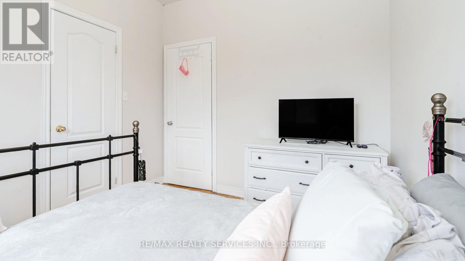 28 Atira Avenue, Brampton, Ontario  L7A 3V1 - Photo 19 - W12614988