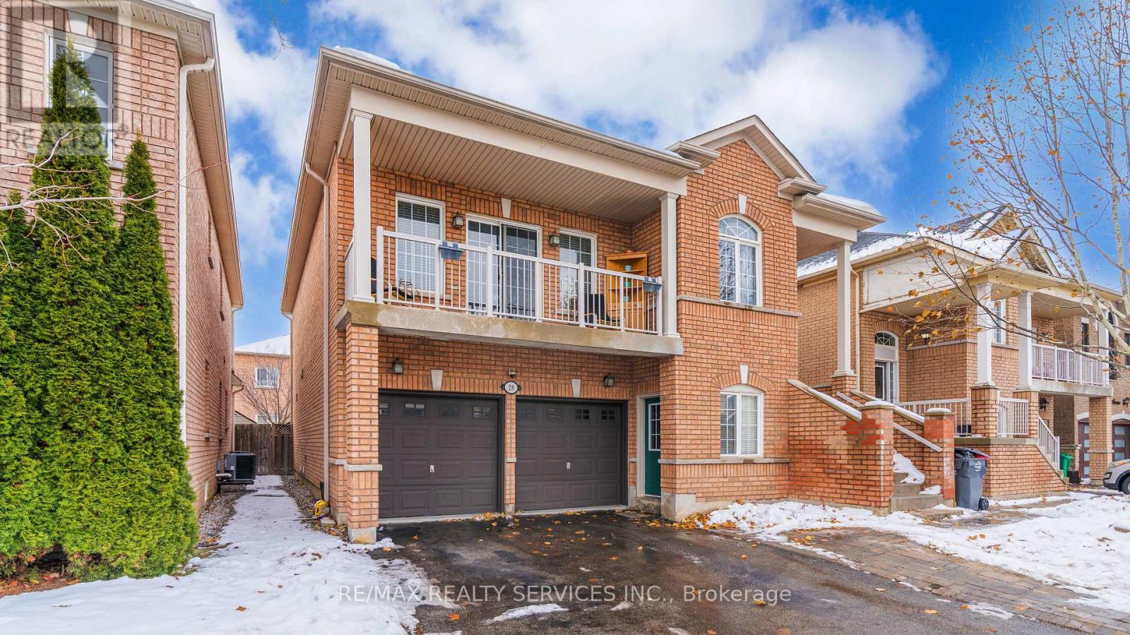 28 Atira Avenue, Brampton, Ontario  L7A 3V1 - Photo 3 - W12614988