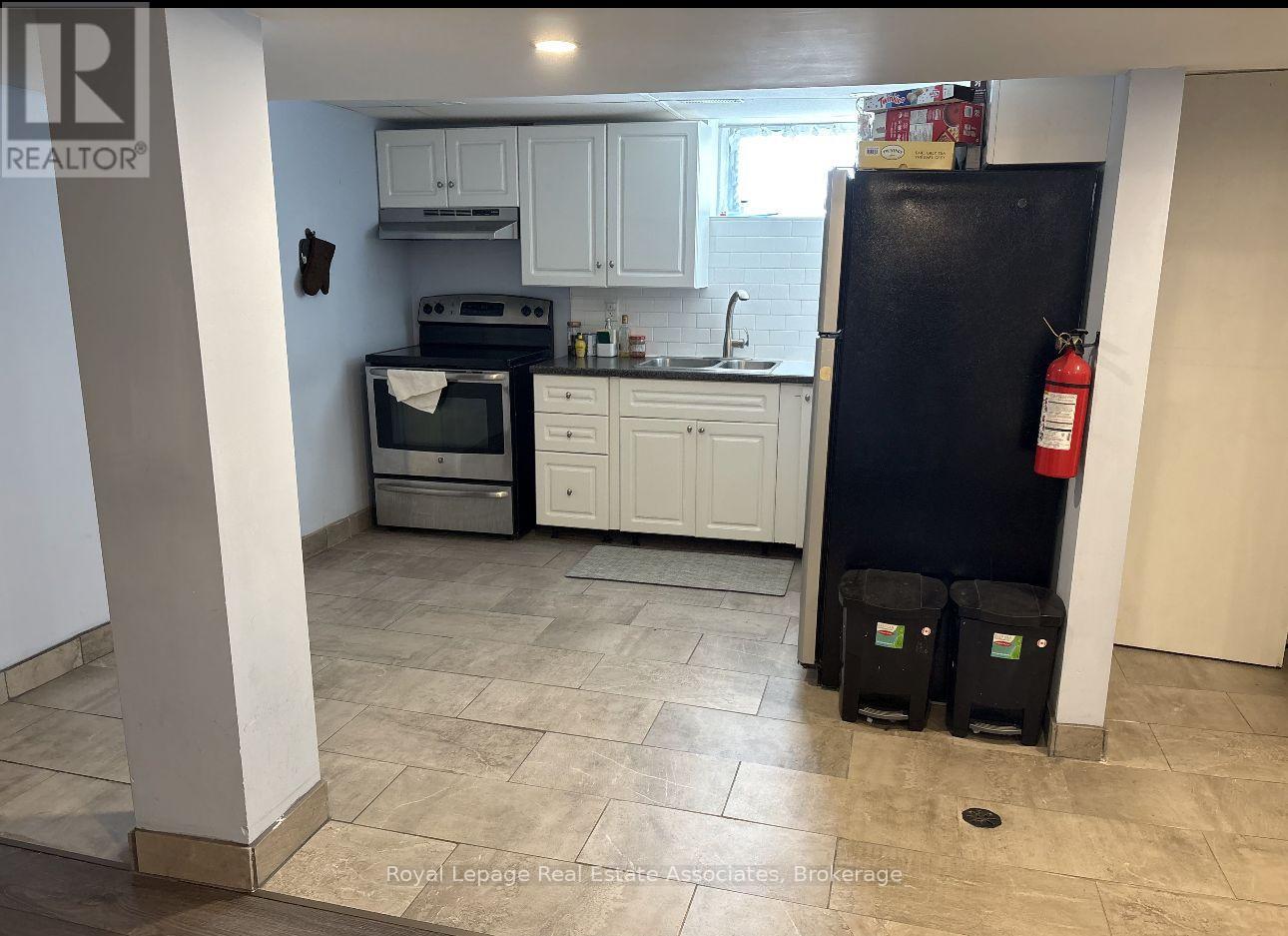 33 Laird (Bsmt) Drive, St. Catharines (E. Chester), Ontario  L2P 3E3 - Photo 3 - X12640258