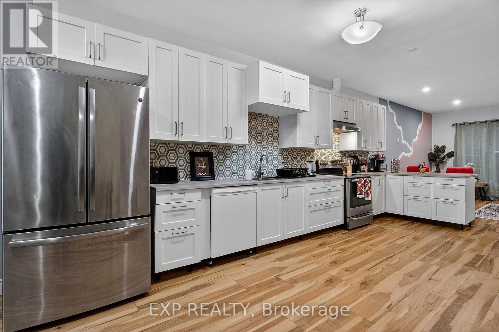 664 King & 24 Charles Street, Port Colborne, Ontario  L3K 4H8 - Photo 7 - X12640260