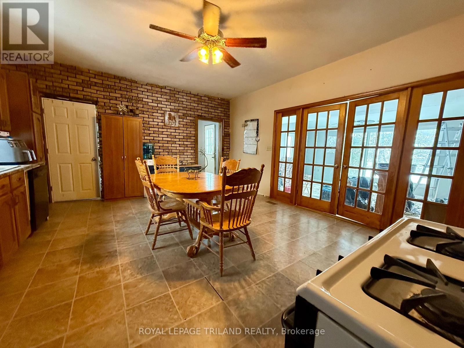 29800 Centre Road, Adelaide Metcalfe, Ontario  N7G 3H7 - Photo 10 - X12640326