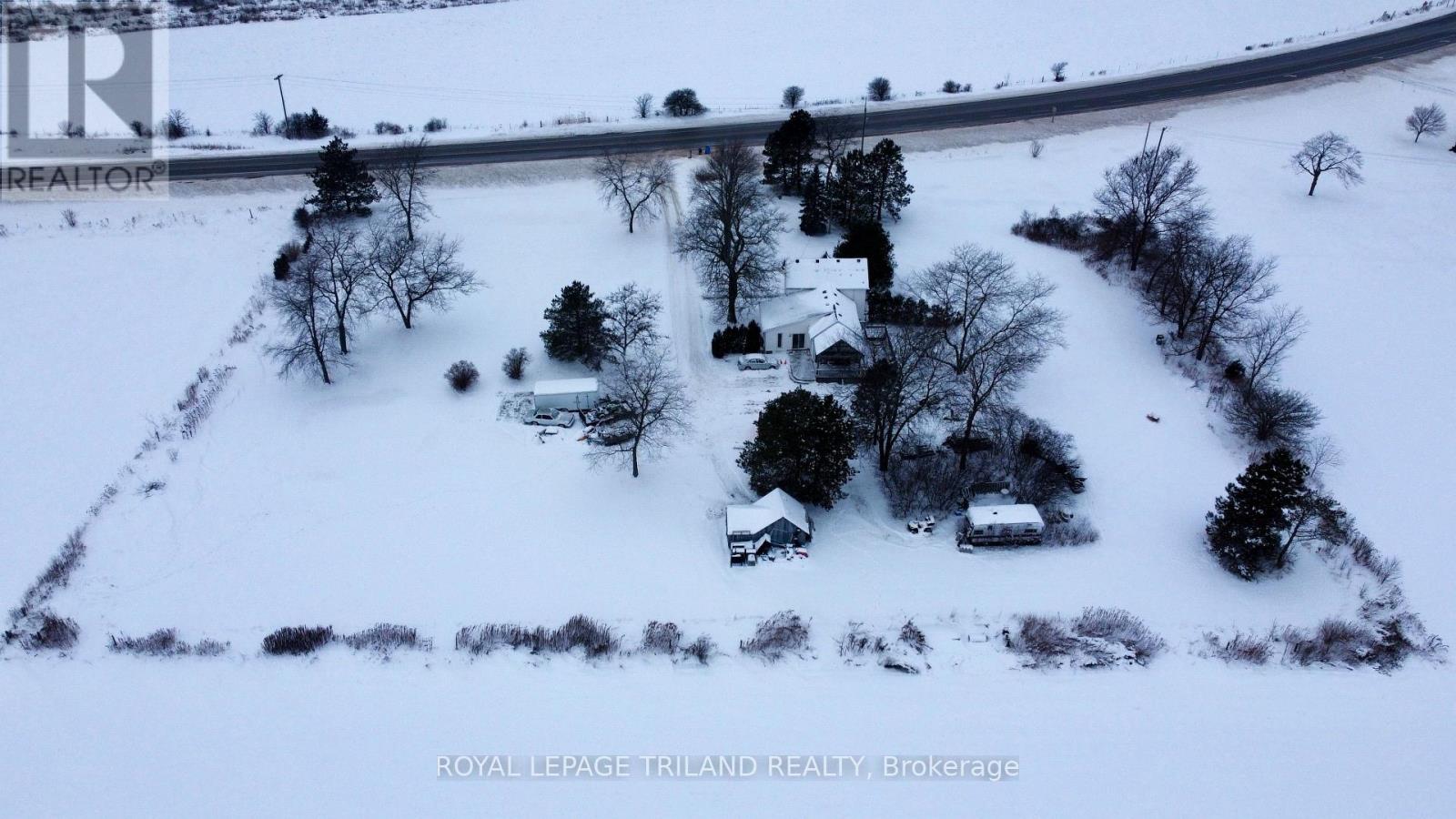 29800 Centre Road, Adelaide Metcalfe, Ontario  N7G 3H7 - Photo 2 - X12640326