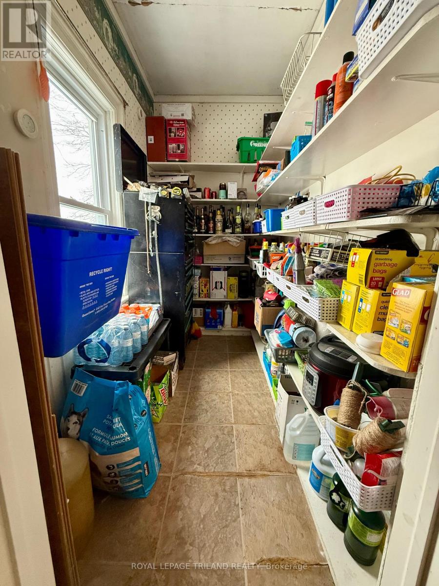 29800 Centre Road, Adelaide Metcalfe, Ontario  N7G 3H7 - Photo 8 - X12640326